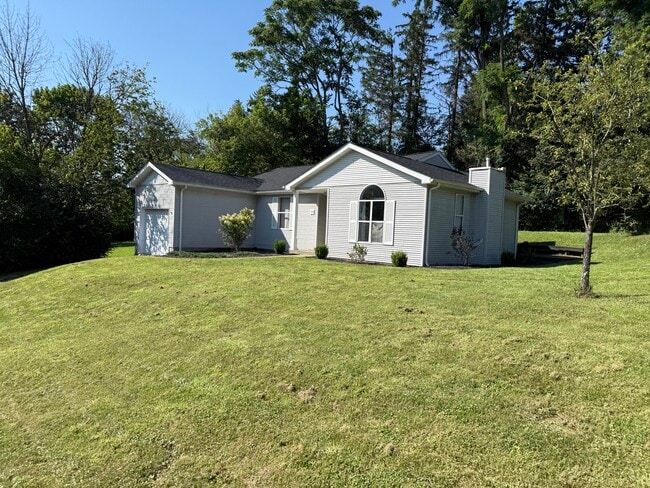 Side house - 733 Riley St