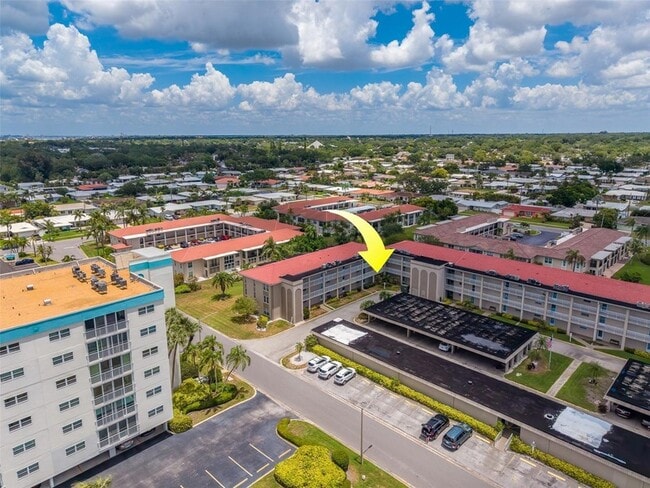 Building Photo - 10215 Regal Dr Unit 4
