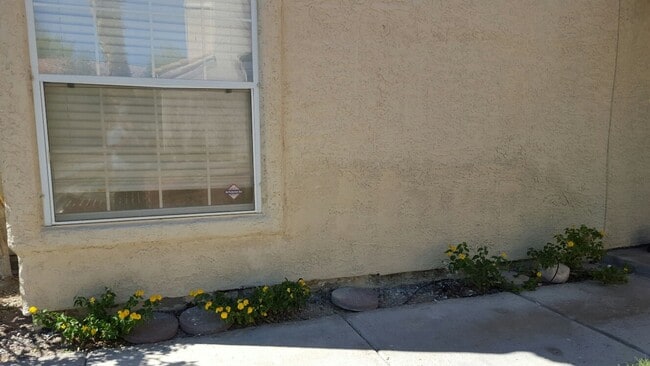 Photo - 10237 King Henry Ave