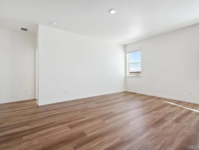 Photo - 43137 Capilano Clb Ct