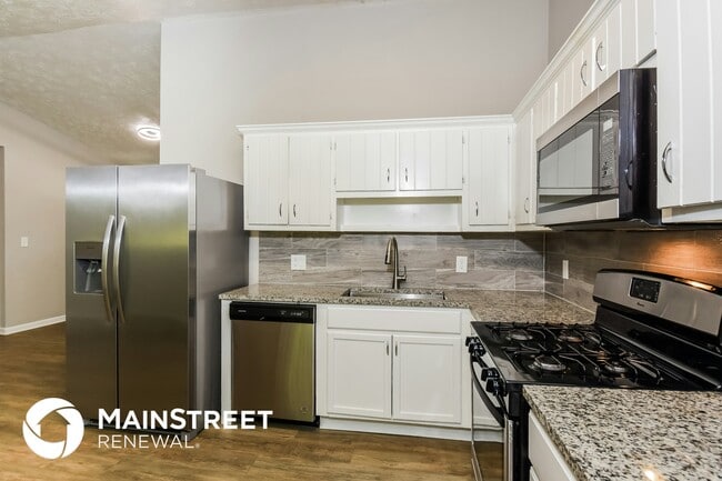 Photo - 550 Pineland Cir