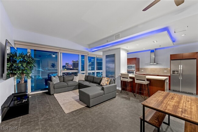 Photo - 4471 Dean Martin Dr Unidad 1108