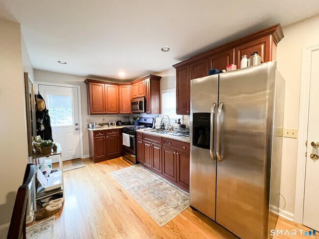 Photo - 156 W Main St Unidad 1