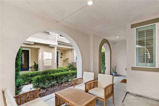 710 W Tribella Ct