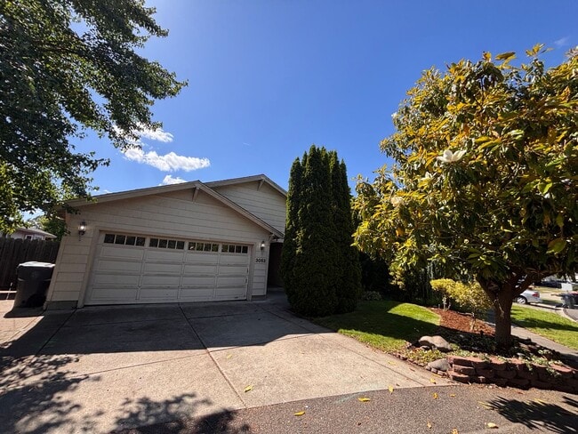 Photo - Beautiful 4 bedroom 2 bathroom home coming soon!!