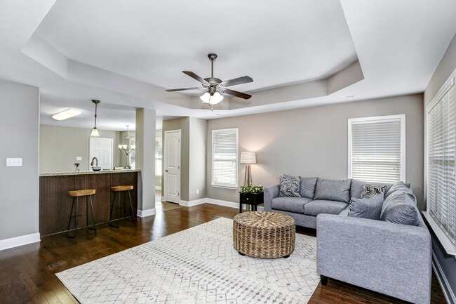314 Harbor Glen Dr SW
