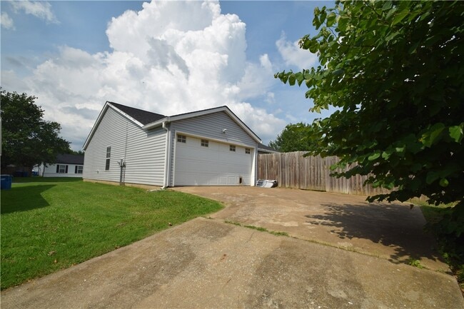 Photo - 212 SE 17th St