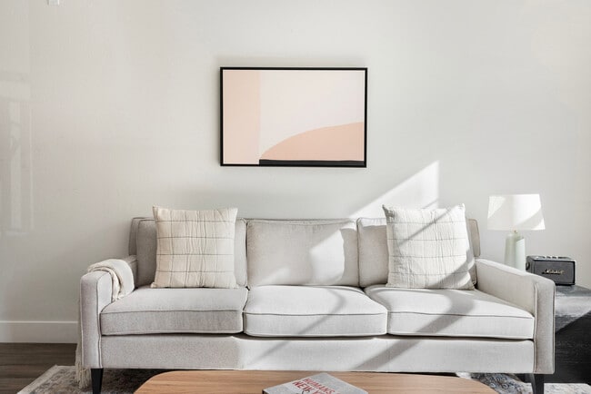 Photo - 3889 Artist Walk Common Unidad FL3-ID1965