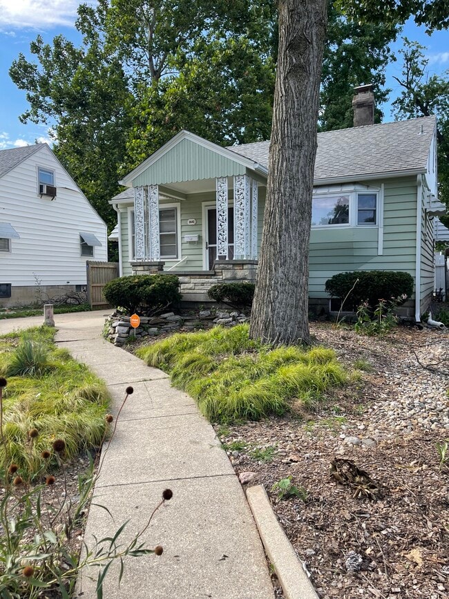 Photo - 1641 W Adams St