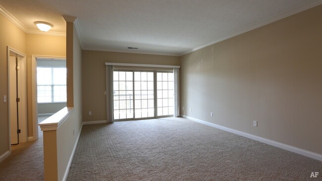 Deerfield Sala de estar - Ashton Village Apartments LLC