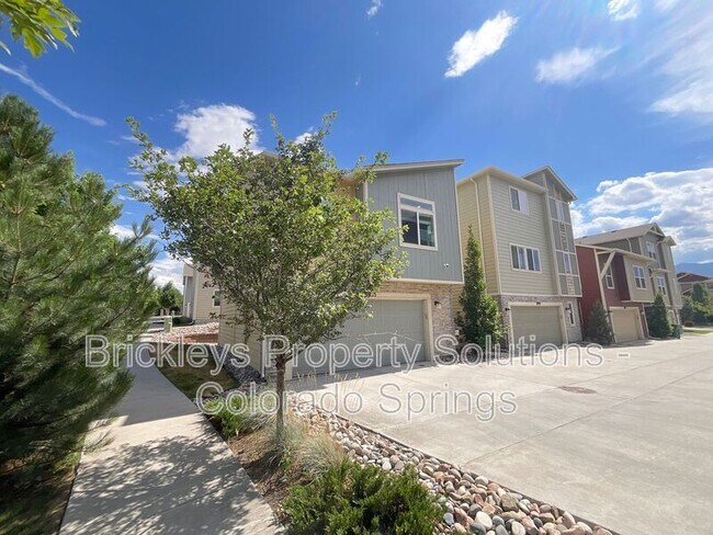 Photo - 2053 Alperton Heights