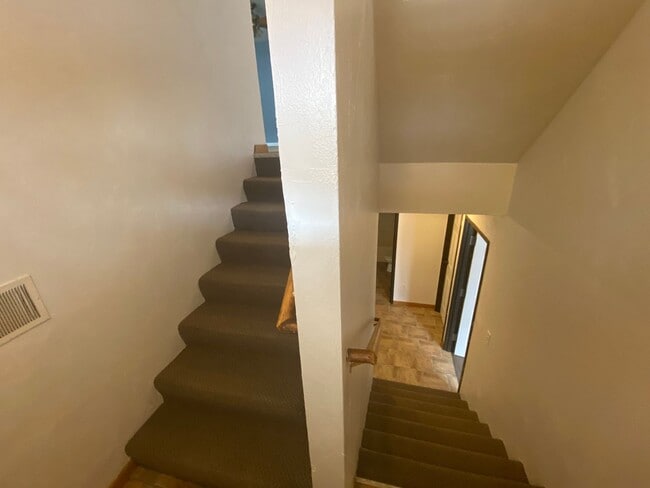 Photo - 1324-1326 Knollwood - Duplex Unit 1326 Knollwood