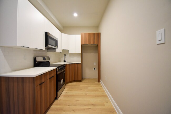 Photo - 1030 N 48th St Unit D-3A