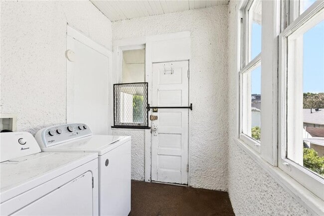 Photo - 2830 Palmer Ave