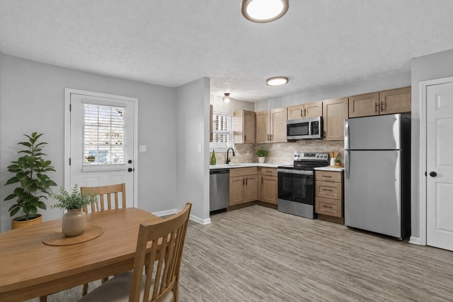 2Bed 1.5Bath Apartment