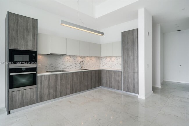 Photo - 2900 NE 7th Ave Unidad 604