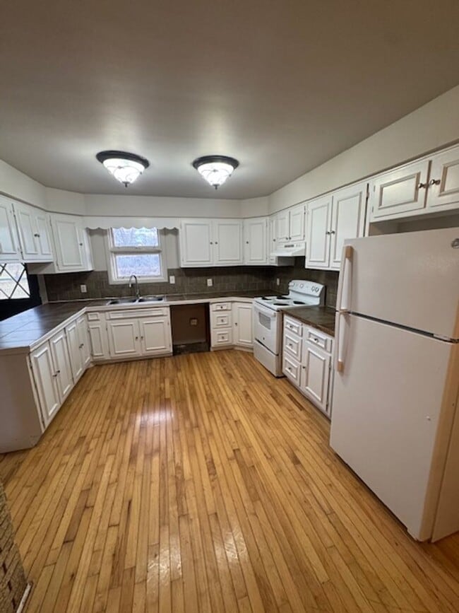 Photo - 4901 Salem Ln