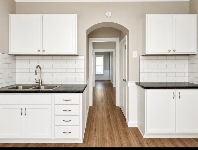 Building Photo - 1416 Lincoln Ave Unit Lower