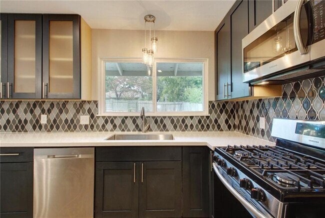 Photo - 8808 Clarewood Dr