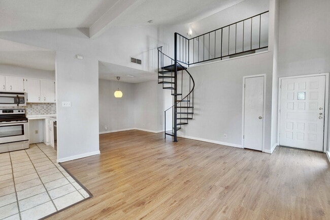 Photo - 1714 Timber Ridge Dr