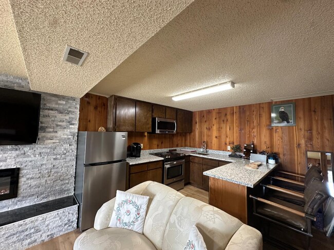 Photo - 10709 Marine View Dr Unit Studio