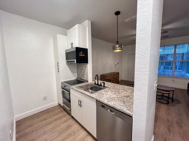 Photo - Taylor Square #107