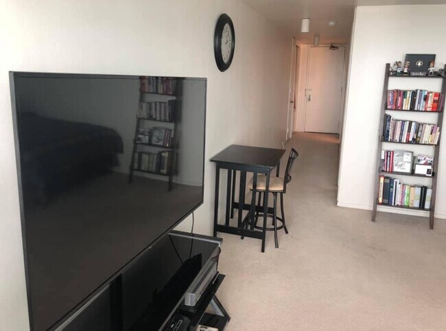 Photo - 1700 E 56th St Unit 1706