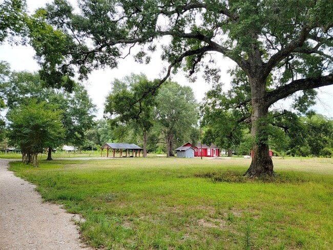 Photo - 15590 Magnolia Park