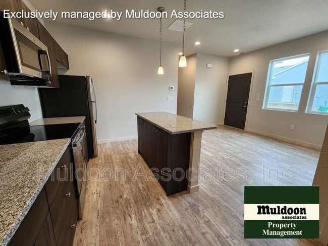 Photo - 896 S Harmony Dr