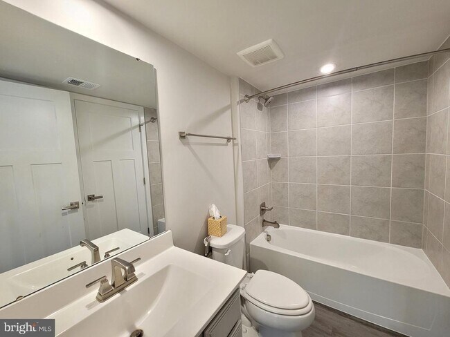 Photo - 8667 Shady Pines Dr