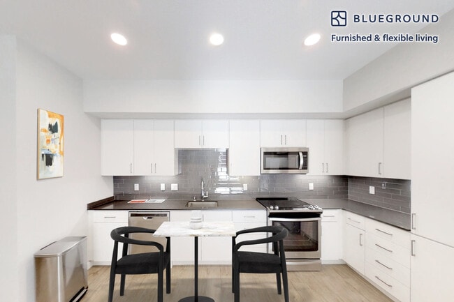 Photo - 6301 Shellmound St Unit FL6-ID10294A