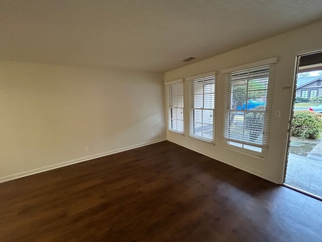 Photo - 3940-3946 W Hillsdale Ave Unit 3942 W. Hillsdale