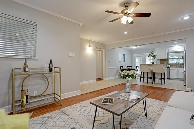 Photo - 5205 Verdome Ln