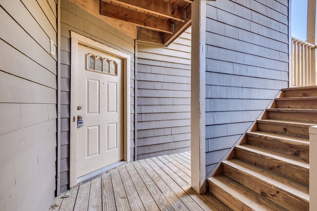 Photo - Charming 2 bed 2 bath condo with great water views in gated community in Charlotte on Lake Wylie!