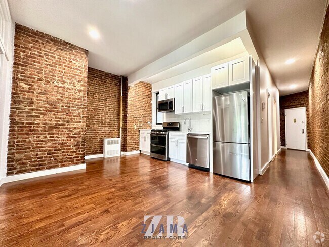 Building Photo - 1486 Bedford Ave Unit 2R Rental