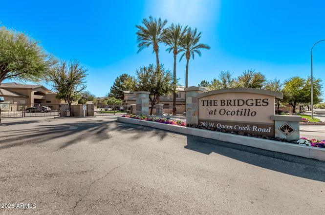 Photo - 705 W Queen Creek Rd (Chandler, AZ)