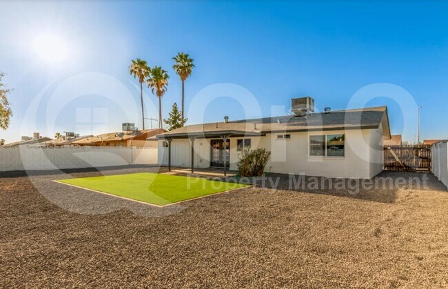 Photo - 8823 W Turney Ave