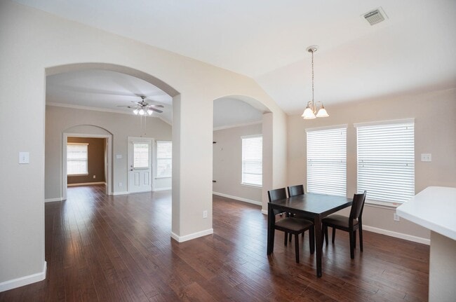 Photo - 21206 Colton Cove Dr