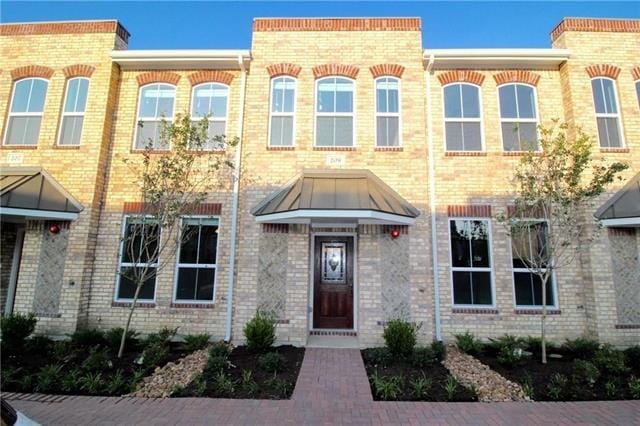 Photo - 209 Lily Ln Townhome