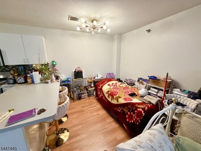 Photo - 336 Bloomfield Ave Unit 3B