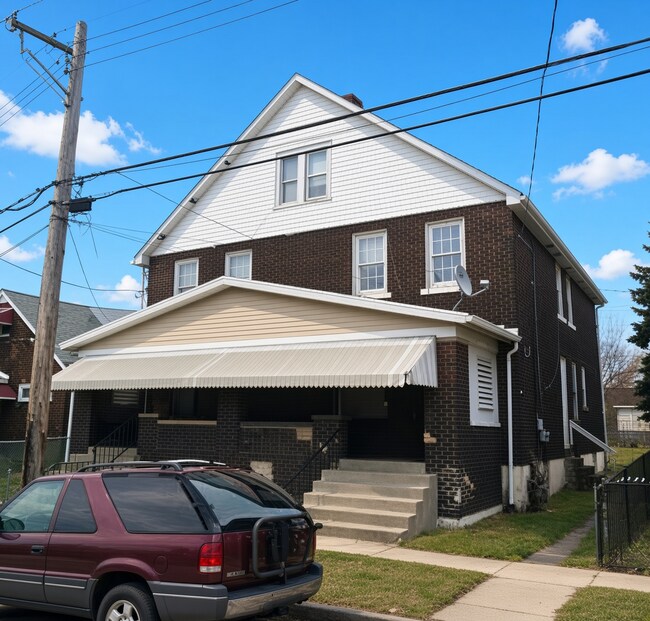 Photo - 937 High St