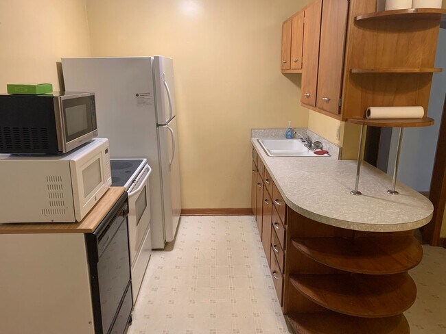 Photo - Urbana Two Bedroom/One Bathroom w/Garage Duplex