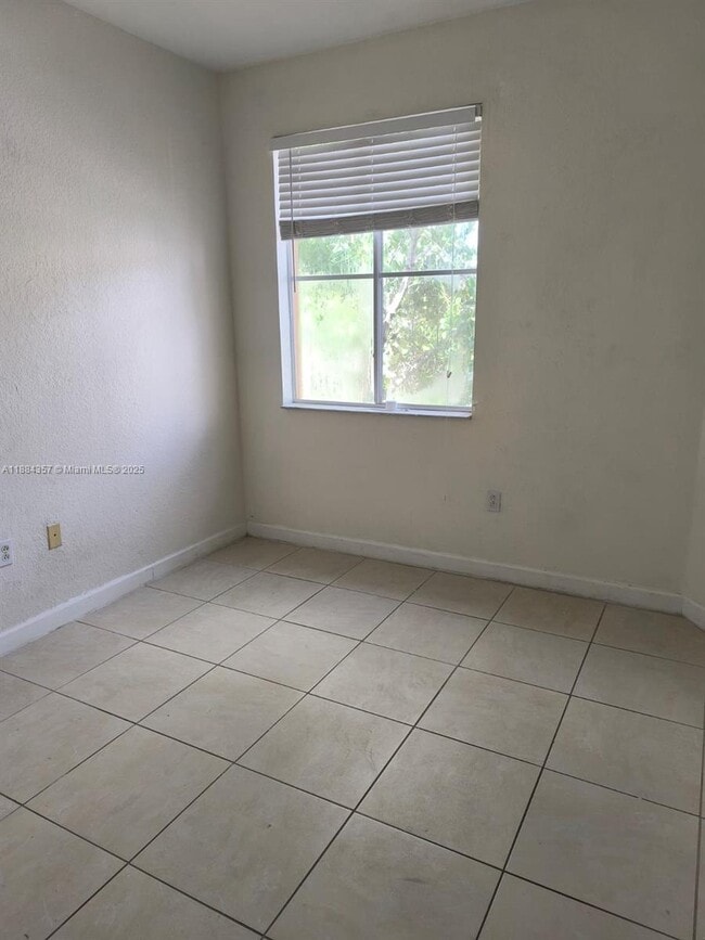 Photo - 7050 NW 177th St Unit 201-11
