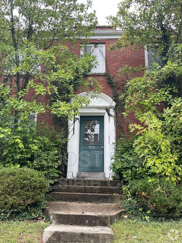 Building Photo - 2010 Elmwood Ave Unit D Rental