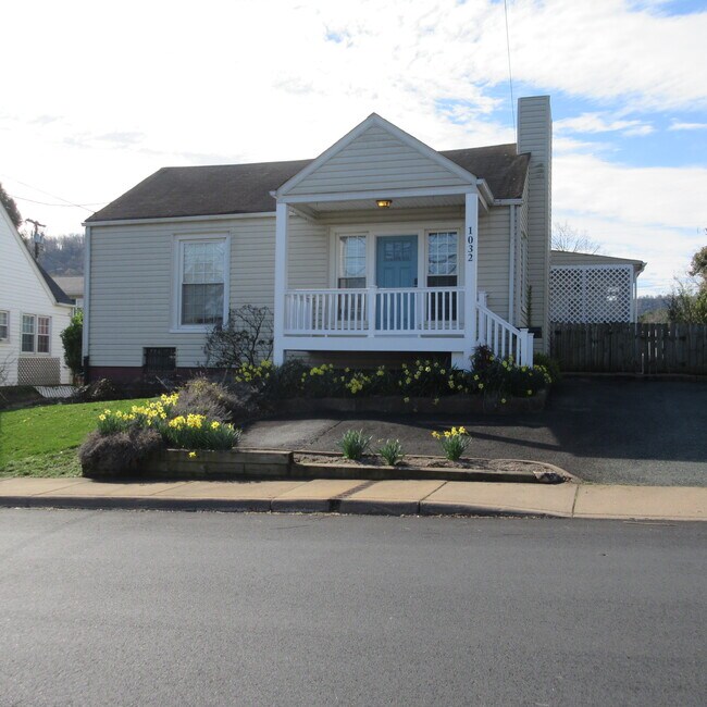 1032 Linden Ave Rental House Rental in Charlottesville, VA