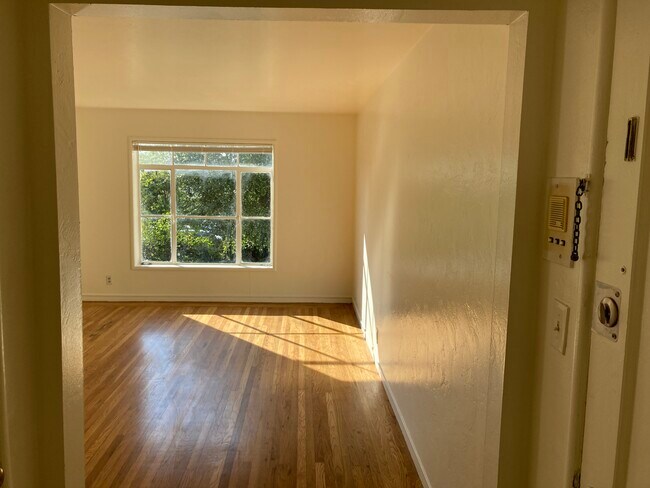 Photo - Sunny View Terrace