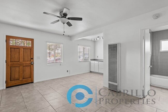 2110 Bacon St Unit 6