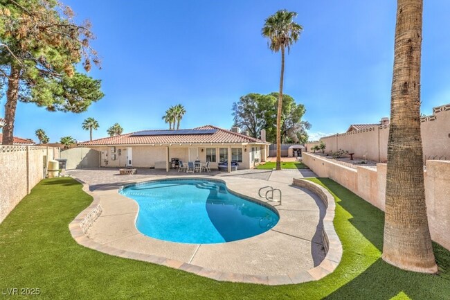 Photo - 2240 Grayson Cir