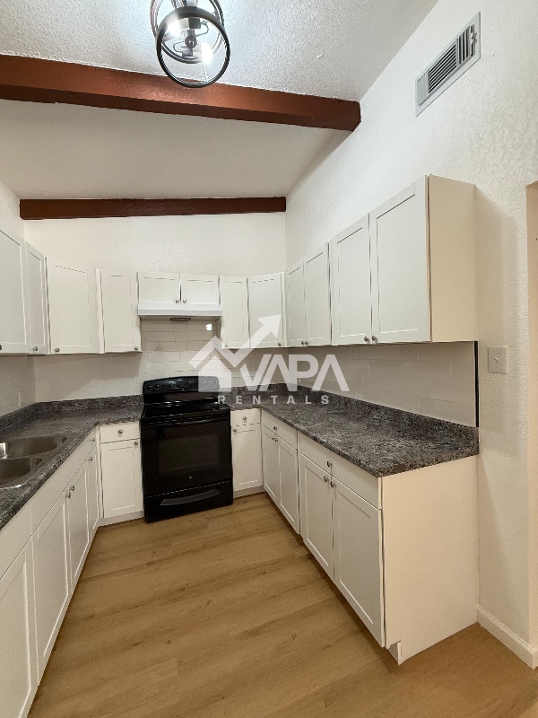 Photo - 5512 Grand Lake Dr