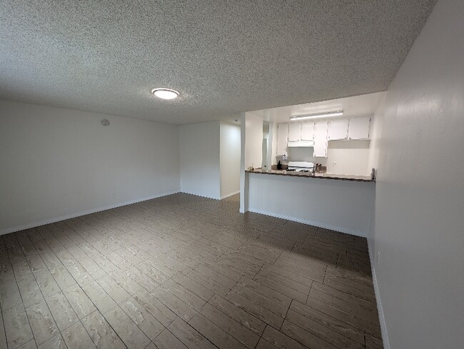 Photo - 6612 Sylmar Ave Unit 104